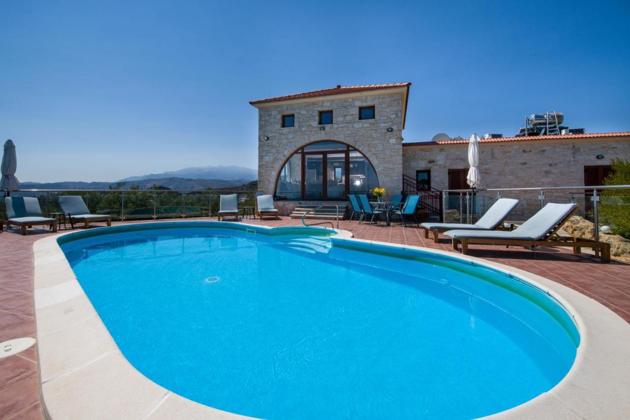Villa Kourouni Stalos Luaran gambar